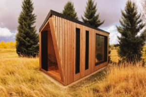 Venkovní finská sauna s odpočívárnou z Jizerek. Zdroj: UKKO sauny